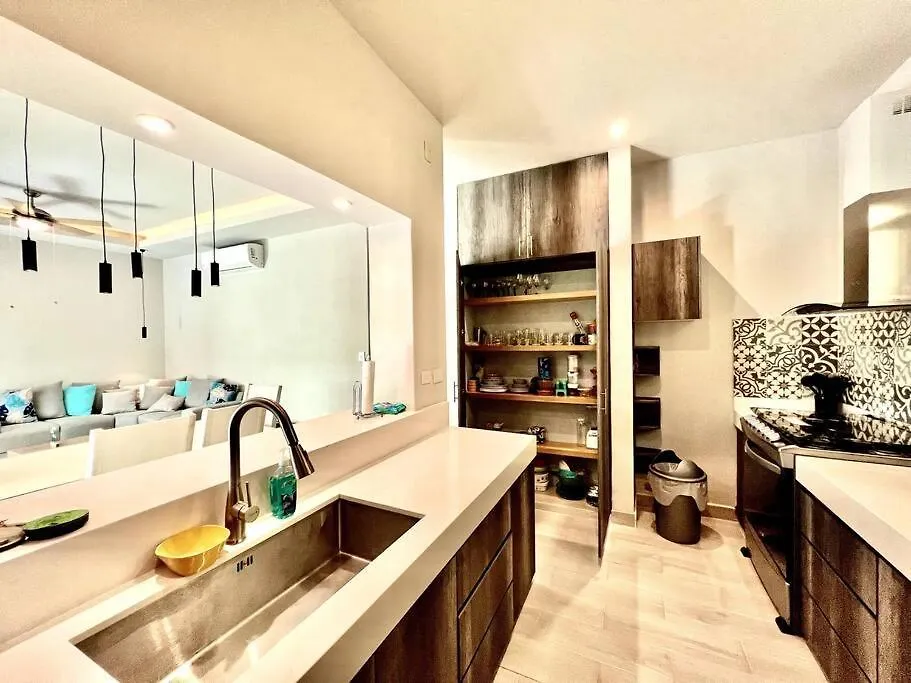Modern Luxury 2Br 2Ba Near Mamitas Beach Club Playa del Carmen Mexiko